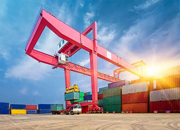 Aspectos que las empresas deben evaluar antes de utilizar un terminal intermodal